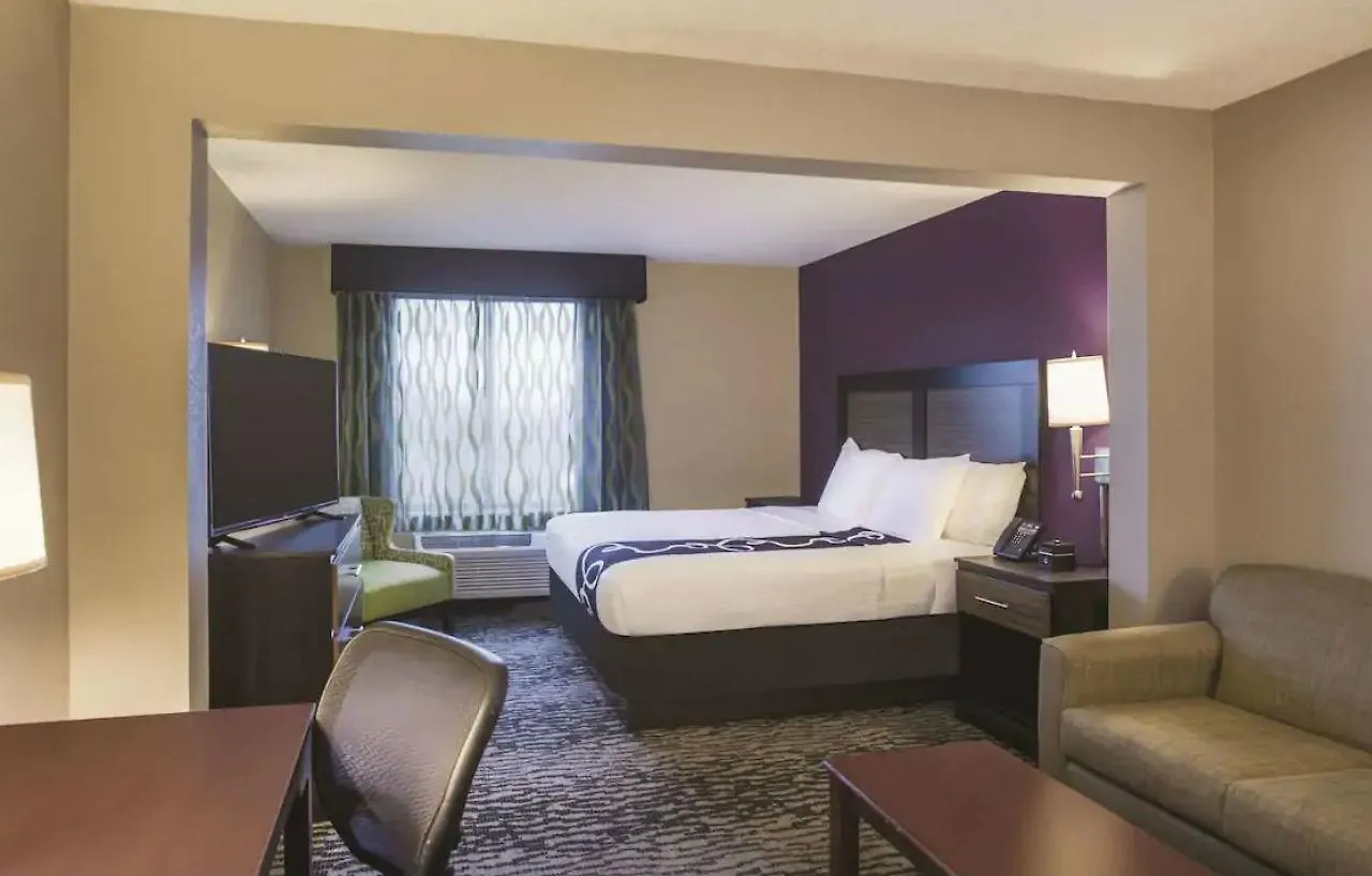 La Quinta By Wyndham Clearwater South Hotel