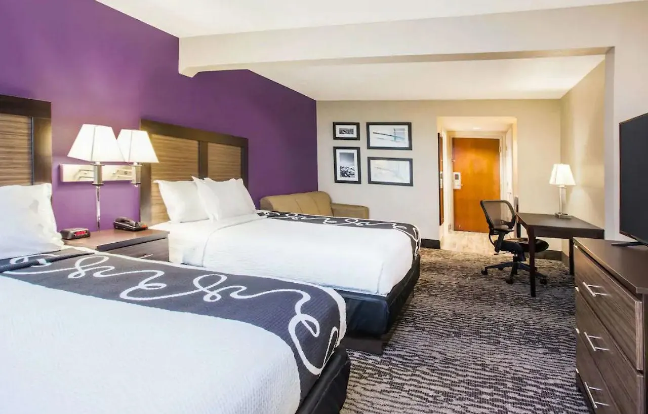La Quinta By Wyndham Clearwater South Hotel