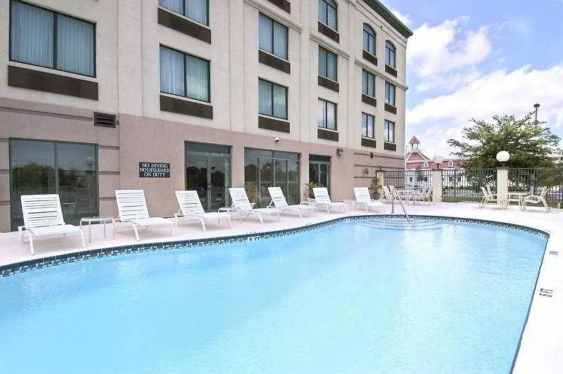 La Quinta By Wyndham Clearwater South Hotel