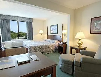 La Quinta By Wyndham Clearwater South Hotel